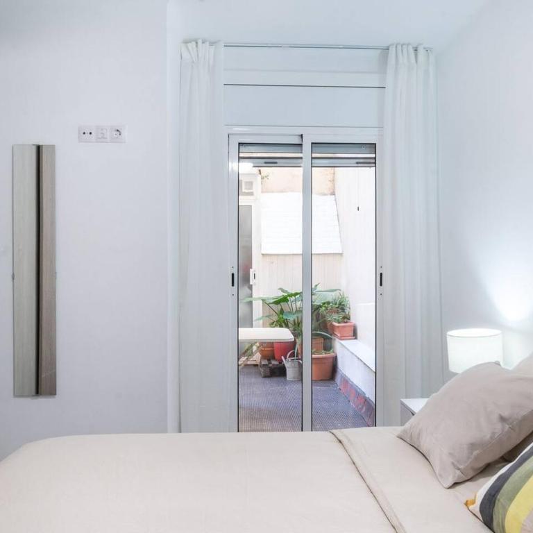 Homenfun Barcelona Los Bunkers - Three-Bedroom Apartment - 8