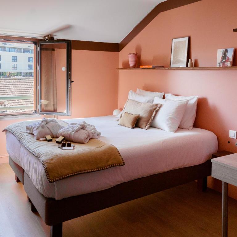 Hôtel ROSA - Bordeaux Centre Gare Saint Jean - Chambre Double Supérieure - Vue sur Jardin - 3
