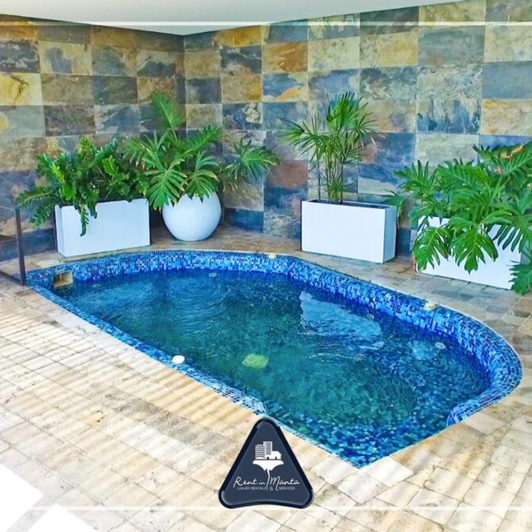 Best Area Spectacular apartment by the sea - Three-Bedroom Apartment - 11