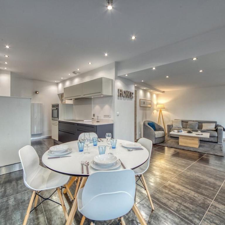 MEYLAN - Malacare - Appartement 2 Chambres - 1