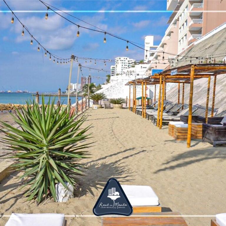 Best Area Spectacular apartment by the sea - Three-Bedroom Apartment - 19
