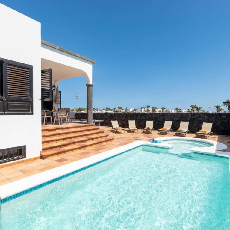 Villa Emerita by Villa Plus - Villa - 2
