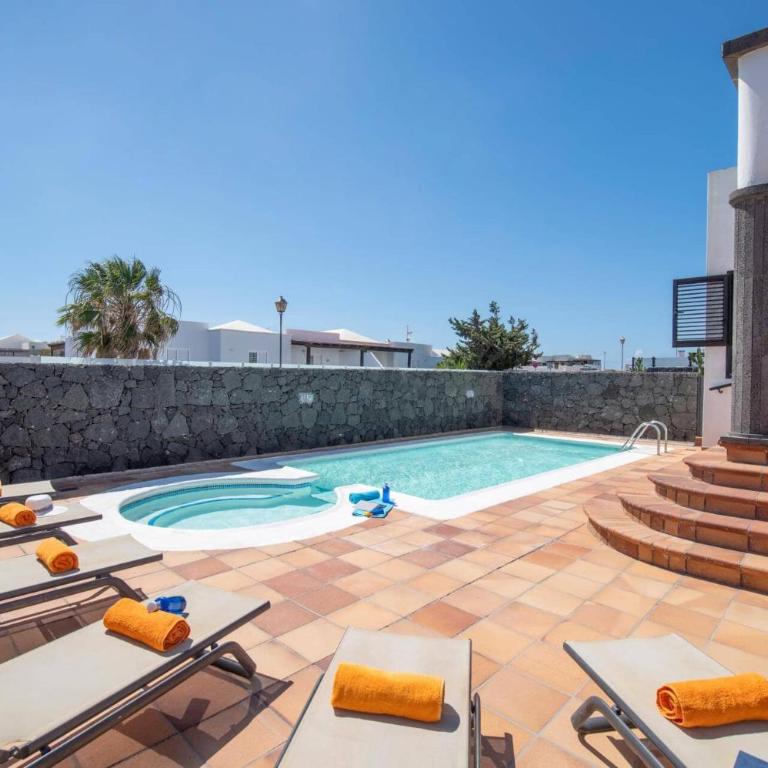 Villa Emerita by Villa Plus - Villa - 3