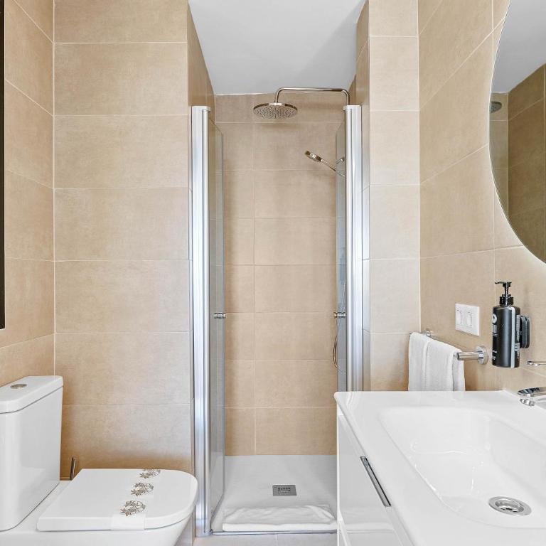 Ramada Residences by Wyndham Costa Adeje - Apartamento de 2 dormitorios con vistas al océano - 1