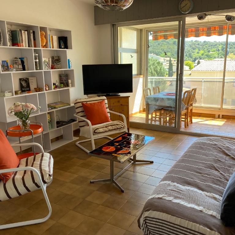 l'appart de la mer Sanary, confort absolu, tout à pied, port, plage, clim et garage privé - Apartamento de 1 dormitorio - 1