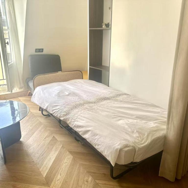 Chic Apartment in Paris Centre Next to Opéra & Louvre - Apartment mit 2 Schlafzimmern - 5