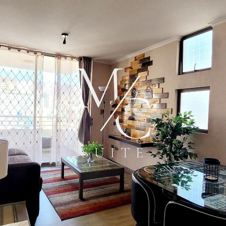 Exclusivo Departamento, piso 14, amplia terraza y vista a la ciudad. Clinica Antofagasta - Apartamento de 1 dormitorio - 14