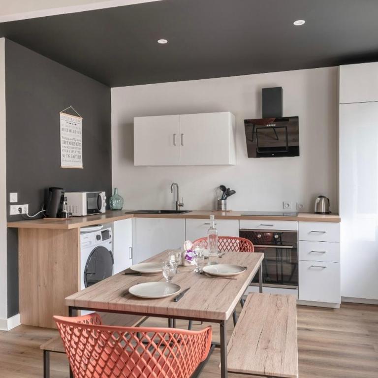 T3 centre ville 70 m2 avec terrasse - Appartement 2 Chambres - 8