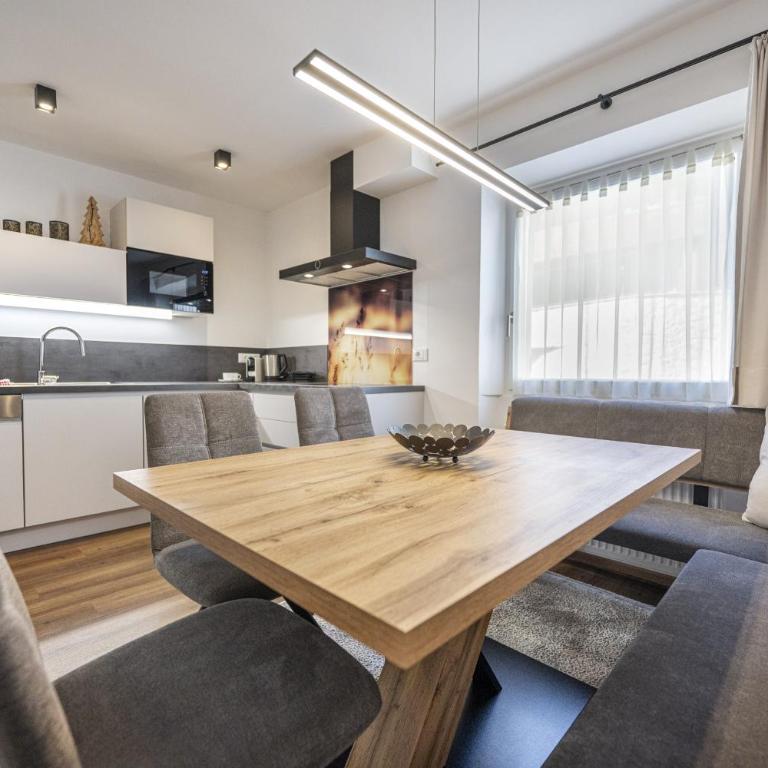 Pivan Apartments - Appartamento con Vista e Balcone - 7