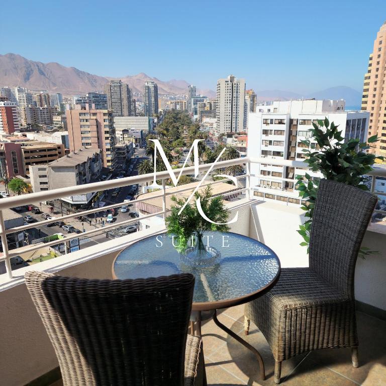 Exclusivo Departamento, piso 14, amplia terraza y vista a la ciudad. Clinica Antofagasta - Apartamento de 1 dormitorio - 43