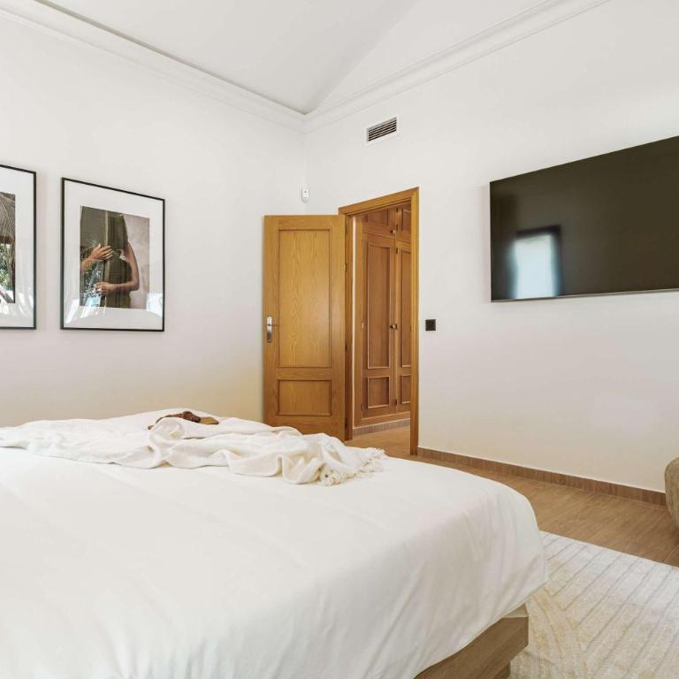 Villa Marbesa I Beach Pool Gym Cinema Outdoor BBQ Parking - Villa - 30
