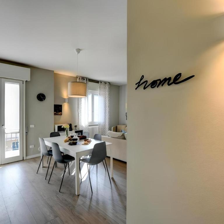 BACCO Family Apartment DesenzanoLoft Official Partner Homes & Villas by Marriott Bonvoy - Appartamento con Vista Città - 2