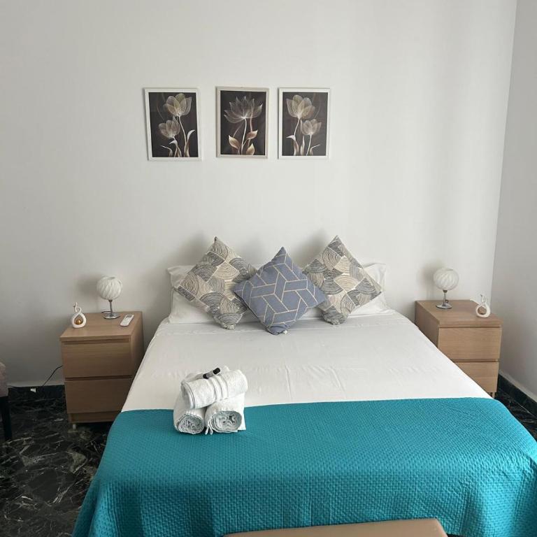 Mi casa en el centro - Basic Triple Room with Shared Bathroom - 3