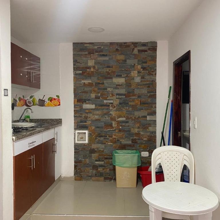 Hotel Casa Lopez - Cartagena - Apartment with Balcony - 1