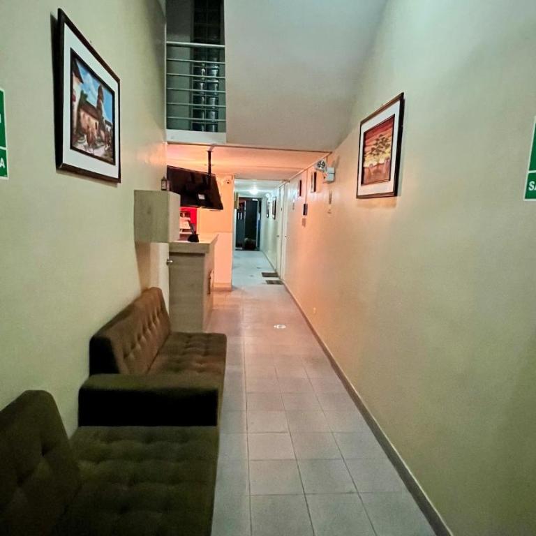 Modern apartment in Arequipa - Three-Bedroom Apartment with Balcony - 5