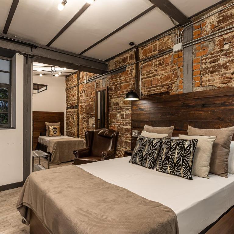 Waou Boutique SOL - Triple Room with Private Bathroom - 3
