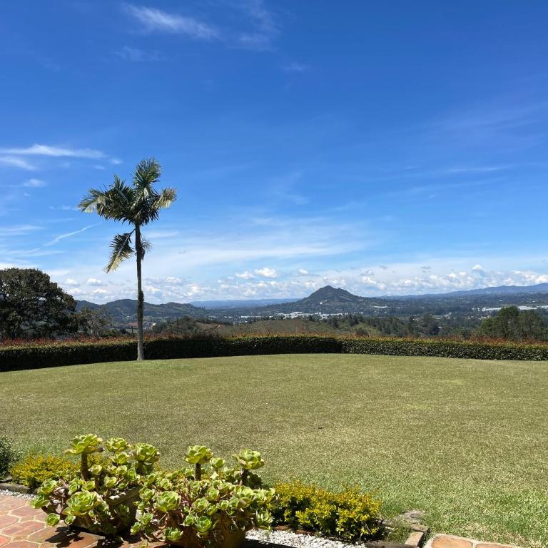 Casa de Campo, La Suiza in La Ceja, Antioquia - Casa de 5 dormitorios - 3