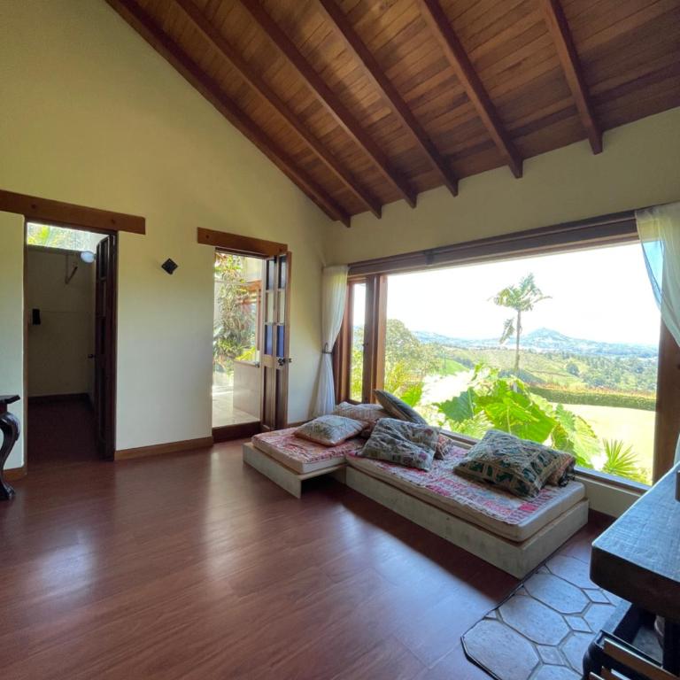 Casa de Campo, La Suiza in La Ceja, Antioquia - Casa de 5 dormitorios - 22