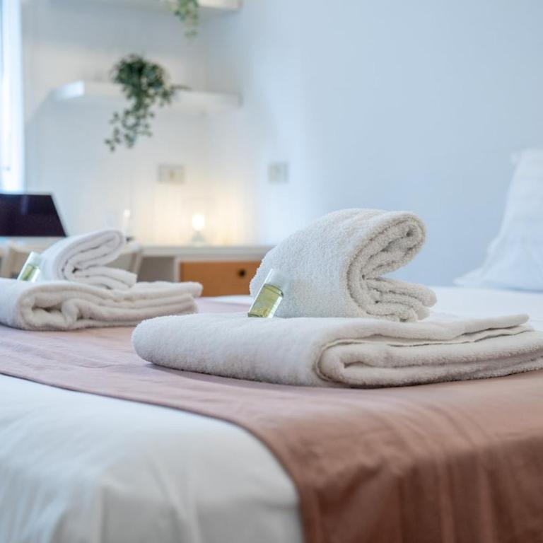 Duomo 10 minutes away Spacious 5 pax balcony wifi AC - Appartamento con 1 Camera da Letto - 9