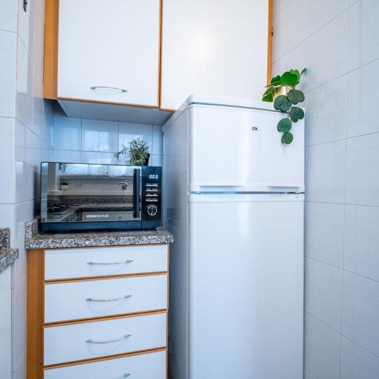 Duomo 10 minutes away Spacious 5 pax balcony wifi AC - Appartamento con 1 Camera da Letto - 28