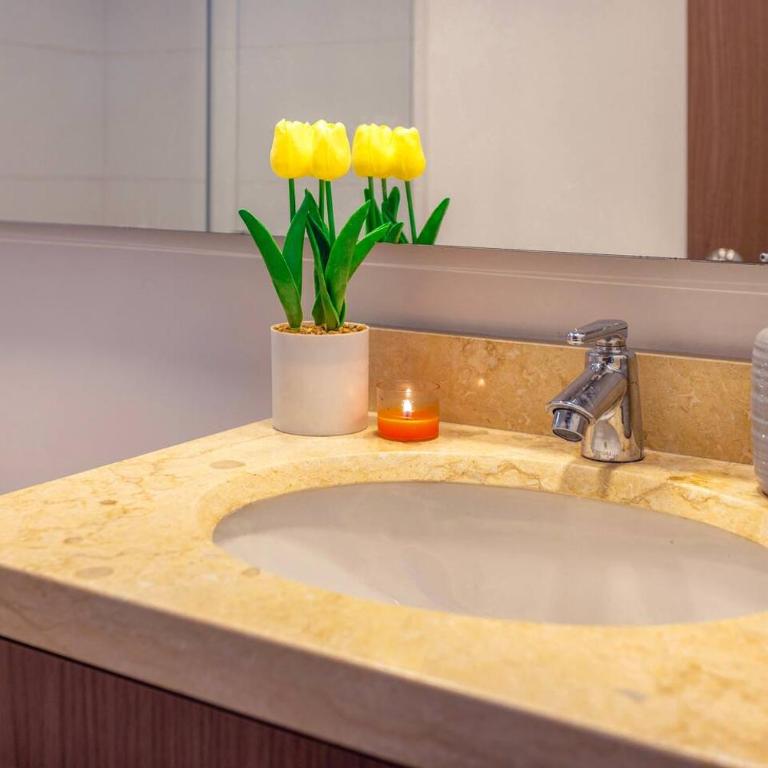 Your Ideal Space View Comfort Prime Location - Casa - 14