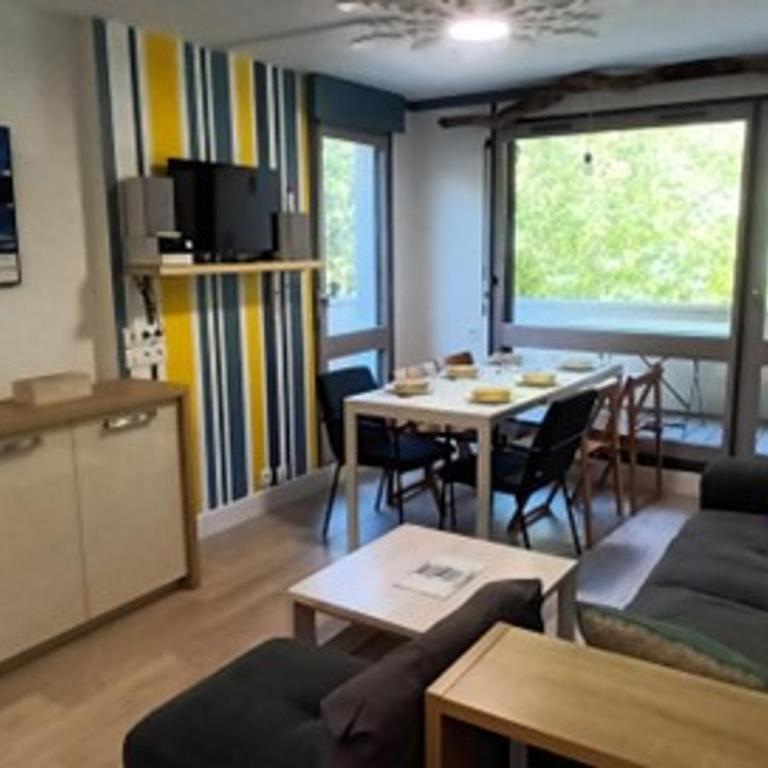 Appartement 6 pers, pied des pistes, lumineux avec balcon - FR-1-515-237 - Appartement - 1