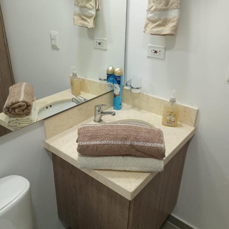 malaquias - Two-Bedroom Apartment - 4