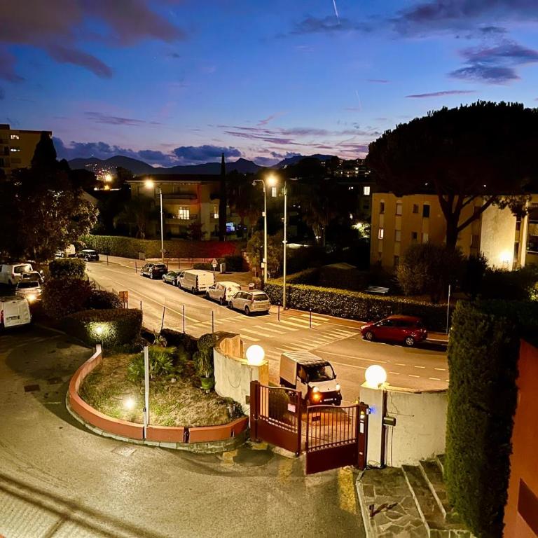 Côte d'Azur - 25m - Studio at Château des Artistes - Appartement 1 Chambre - 25