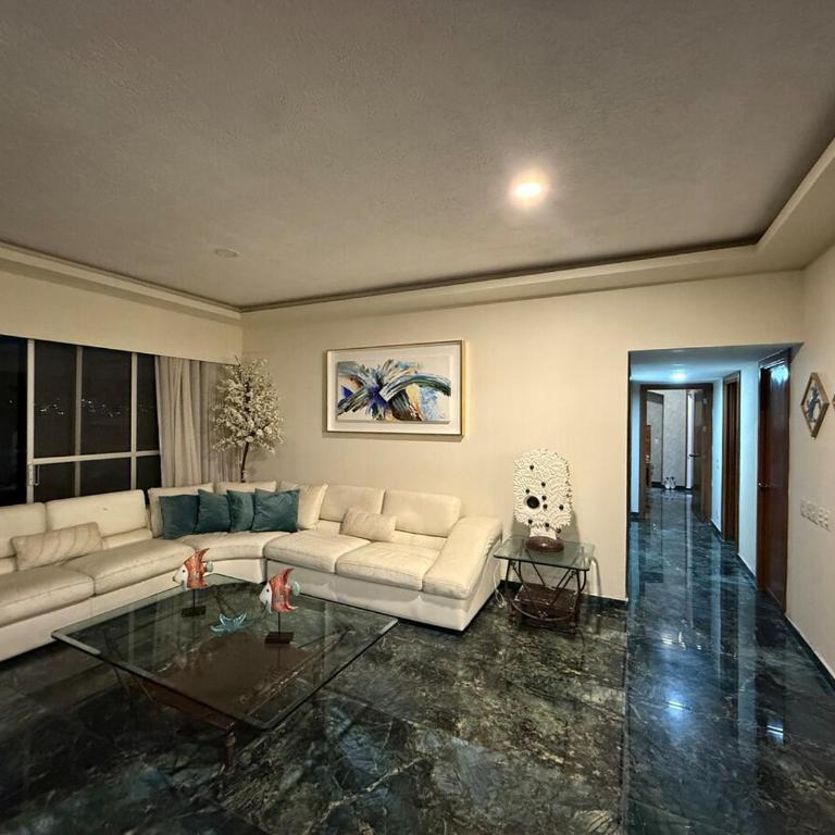Renta de Depto, Acapulco Gro, Torre Palladio - Three-Bedroom Apartment - 1