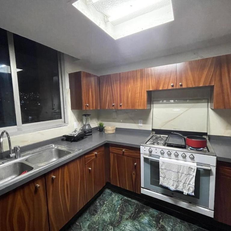 Renta de Depto, Acapulco Gro, Torre Palladio - Three-Bedroom Apartment - 11