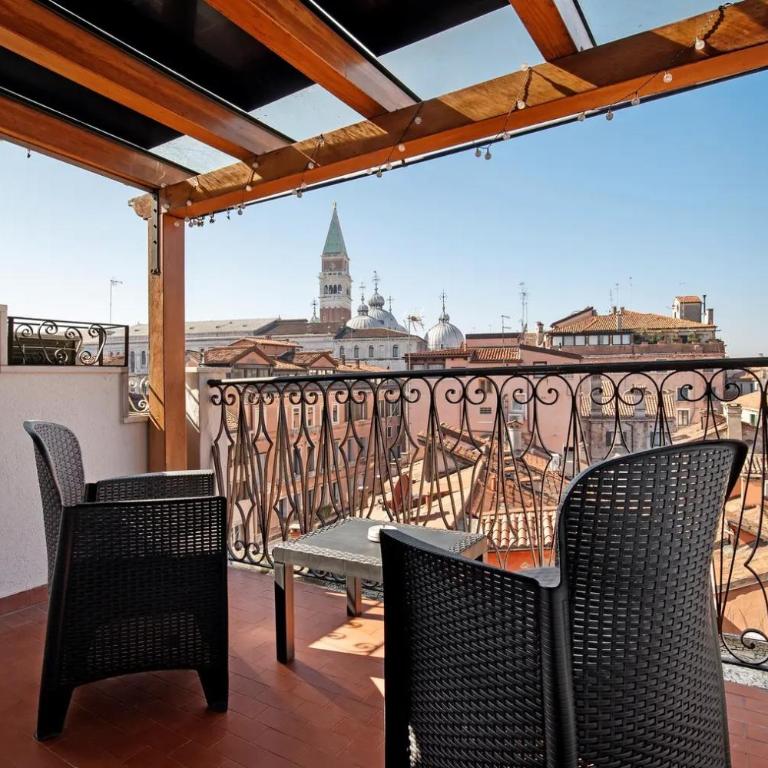Residenza Tiziana Venezia - Penthouse Apartment - 16