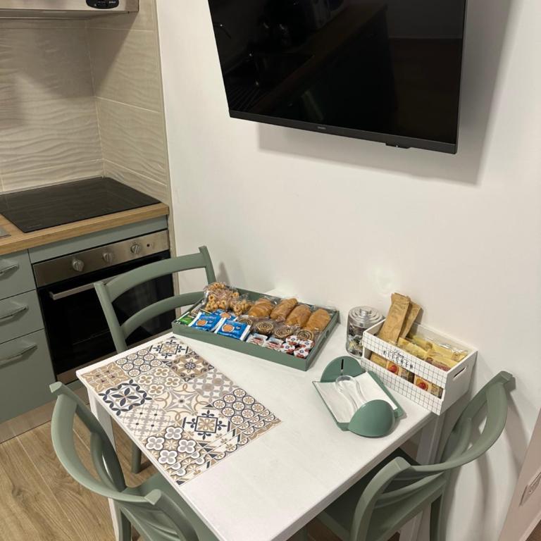 Stella Marina - Family Room with Sea View - 9