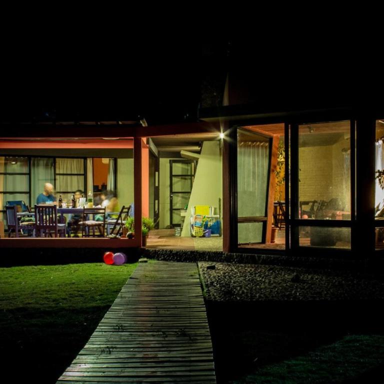House with garden on the beach - Three-Bedroom House - 13