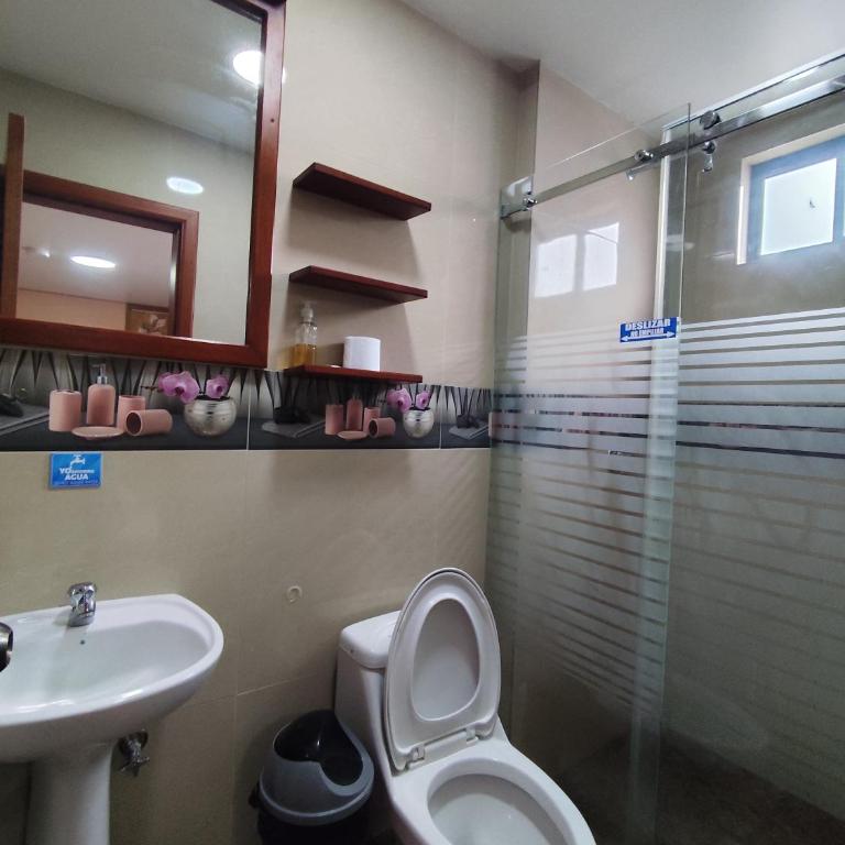 Hostal California AC-DC - Deluxe Room - 2