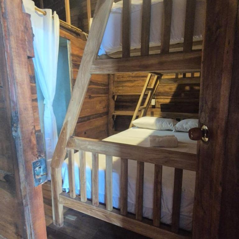 Puerto Manglar Hostal - Habitación Triple - 4