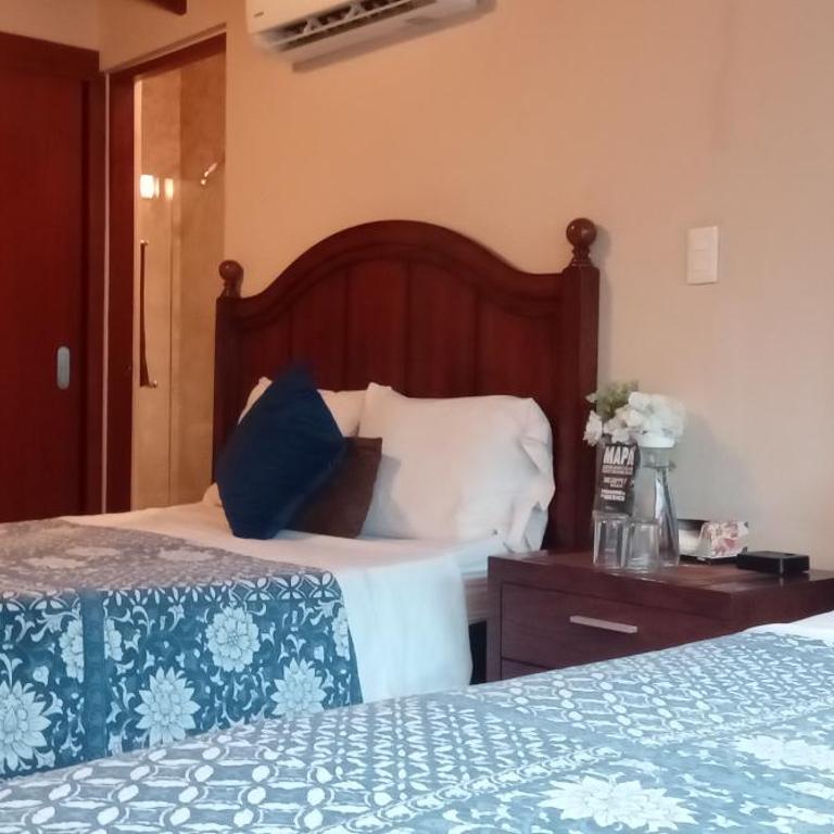 Bed and Breakfast Pecarí - Deluxe Queen Room with Two Queen Beds - 14