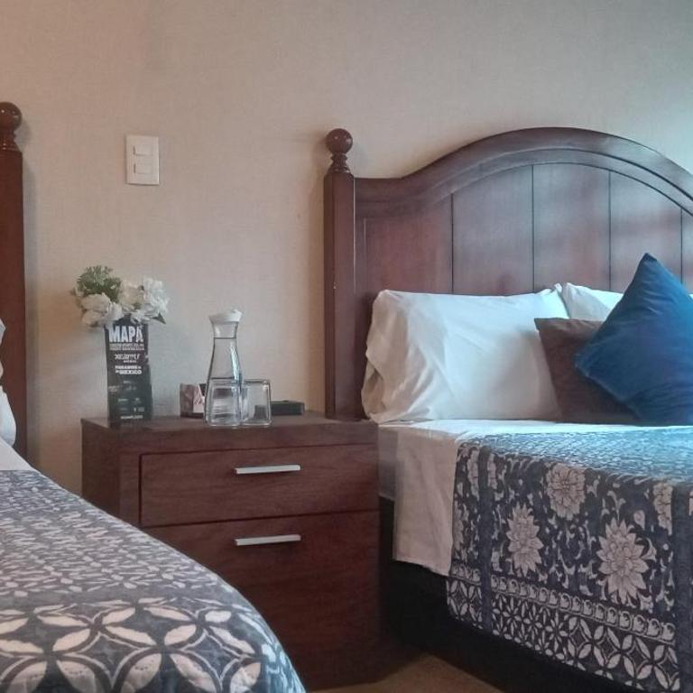 Bed and Breakfast Pecarí - Deluxe Queen Room with Two Queen Beds - 16