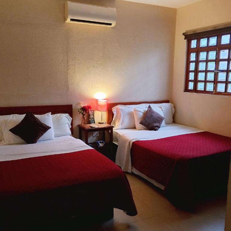 Bed and Breakfast Pecarí - Twin Room with Private Bathroom - 13