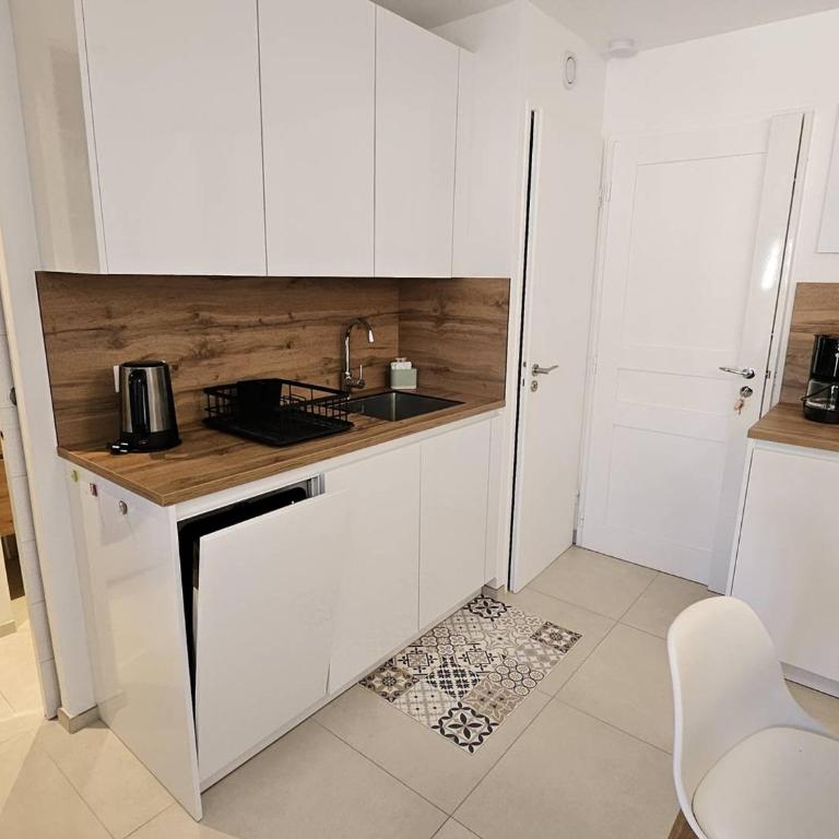 Ravissant T2 aux Issambres avec Piscine et Climatisation - FR-1-768-126 - Appartement - 5