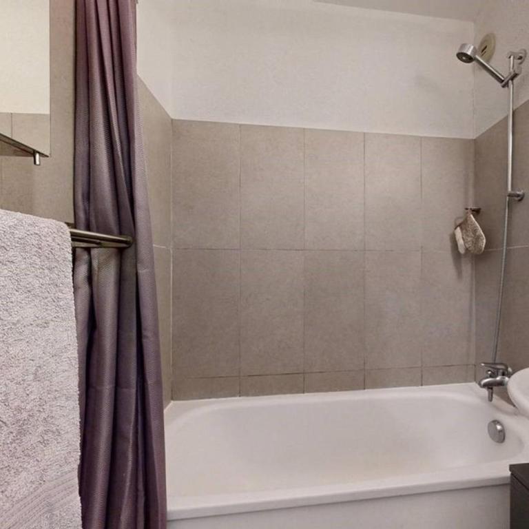 À Louer Duplex T3 à Saint-Jean-d'Aulps avec Balcon - Appartement 2 Chambres - 9