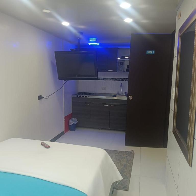 Nabusimake suites lady - One-Bedroom Apartment - 1