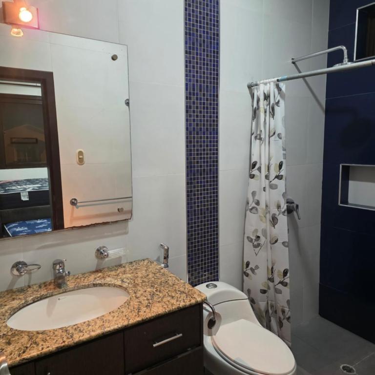 Via Samborondón Ciudad Celeste, Tipo Mansión, 5 camas, 4 hab, piscina gym - Villa - 12