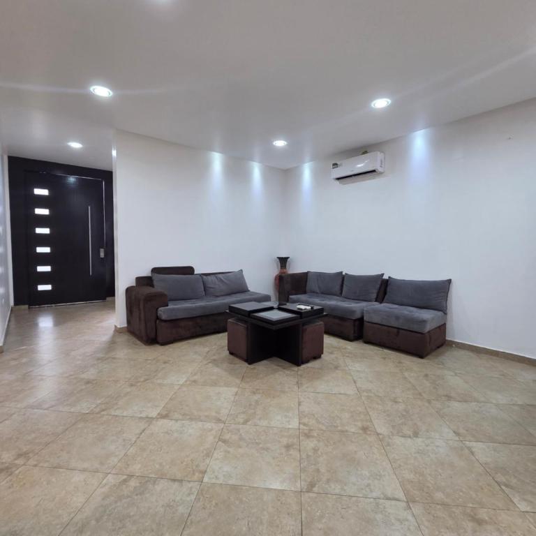 Via Samborondón Ciudad Celeste, Tipo Mansión, 5 camas, 4 hab, piscina gym - Villa - 31