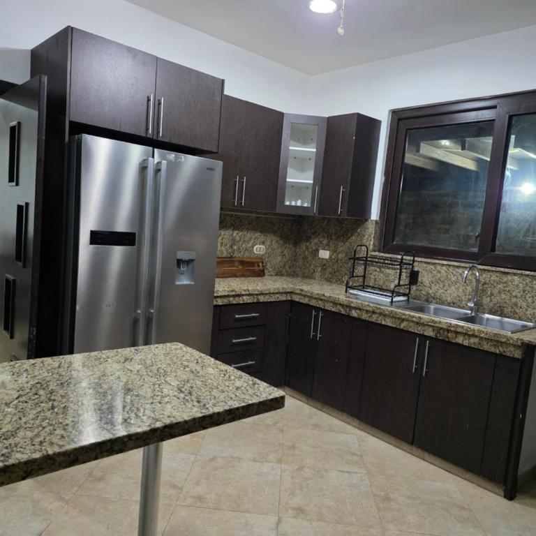 Via Samborondón Ciudad Celeste, Tipo Mansión, 5 camas, 4 hab, piscina gym - Villa - 41