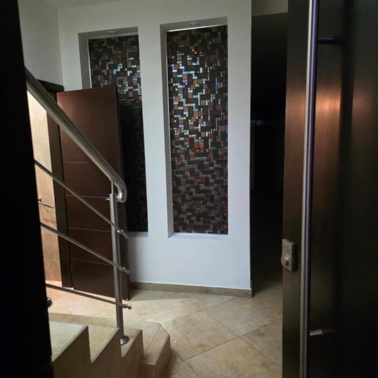 Via Samborondón Ciudad Celeste, Tipo Mansión, 5 camas, 4 hab, piscina gym - Villa - 32
