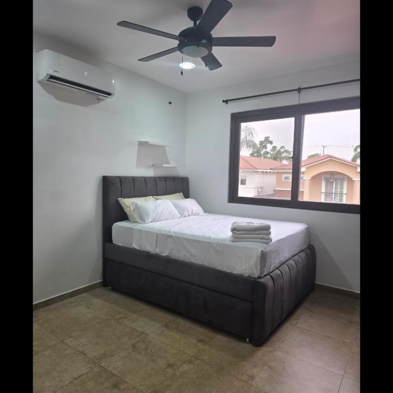 Via Samborondón Ciudad Celeste, Tipo Mansión, 5 camas, 4 hab, piscina gym - Villa - 76