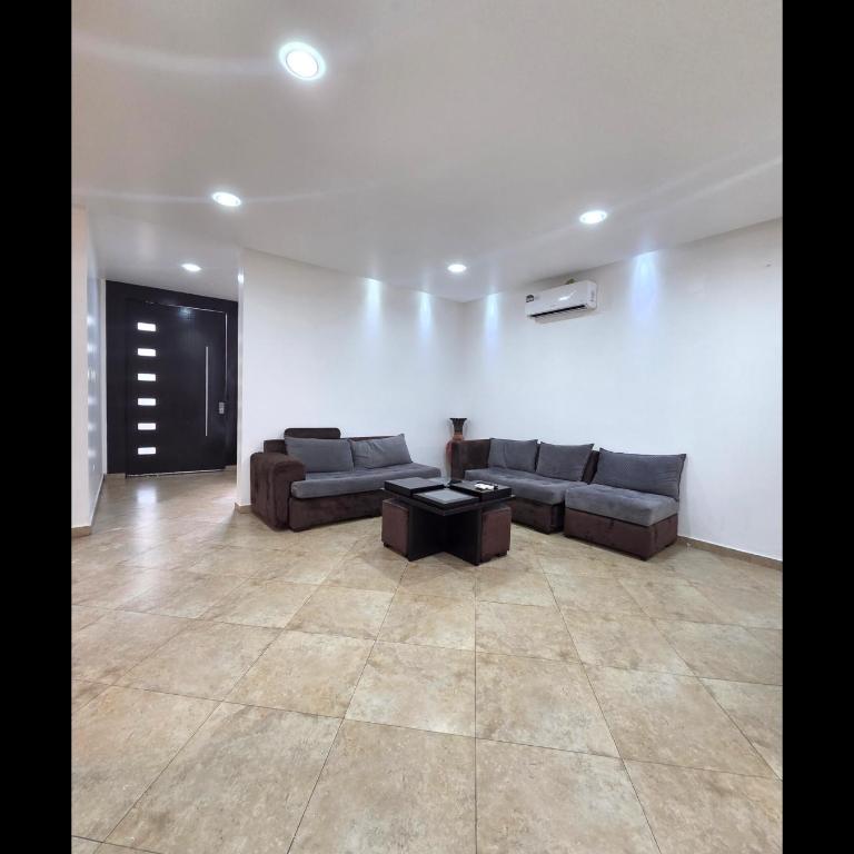 Via Samborondón Ciudad Celeste, Tipo Mansión, 5 camas, 4 hab, piscina gym - Villa - 66