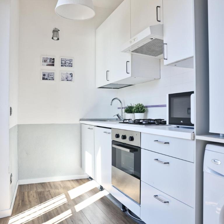 Varennahouse Lory Apt - Appartamento con 2 Camere da Letto - 6