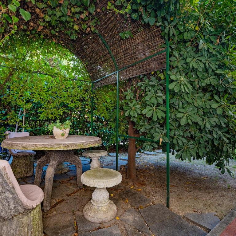 Casa Lella con Giardino e Parcheggio Privato - Appartamento con 2 Camere da Letto - 50
