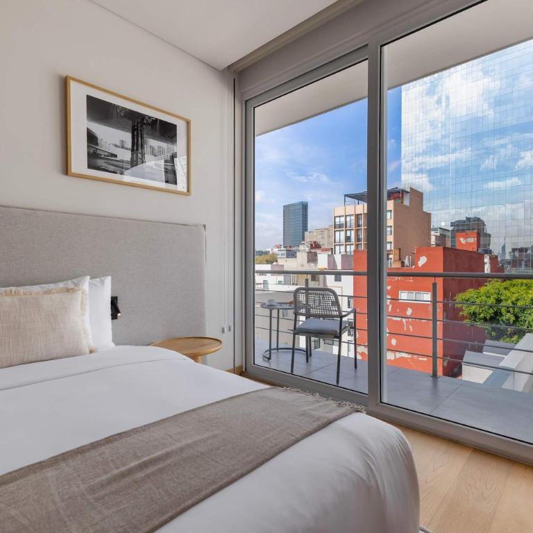 Capitalia Modern 1BR with Rooftop Jacuzzi & Gym - Apartment - 1